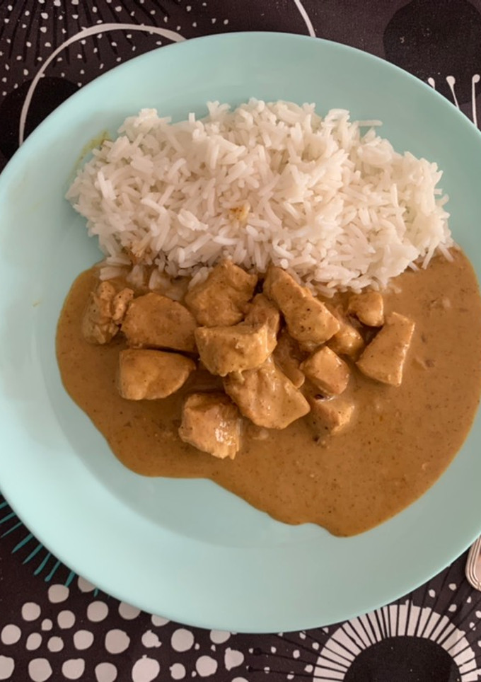 Una foto de Pollo con curry
