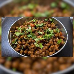 A picture of Kala chana.