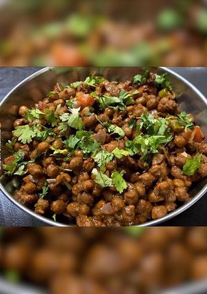 A picture of Kala chana.