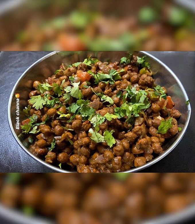 A picture of Kala chana.