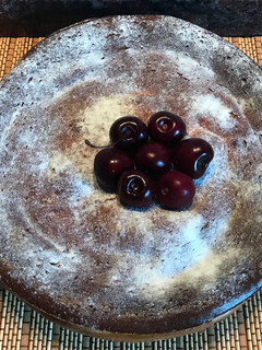 Una foto de Tarta de mascarpone y cerezas