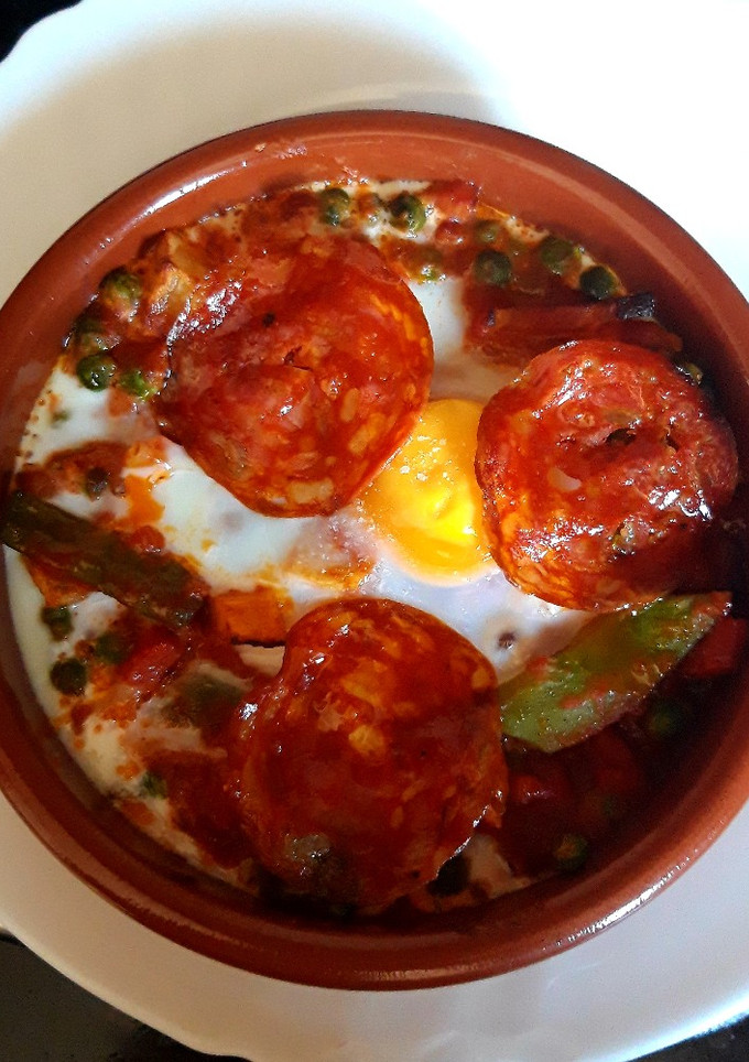Una foto de Huevos a la flamenca