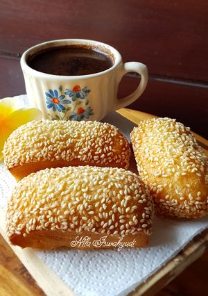Foto resep Roti Bantal a.k.a Roti Goreng Empuk Renyah 🤩