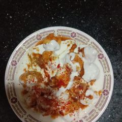 A picture of Dahi vada.