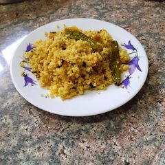 A picture of Fried daliya / fry broken wheat.