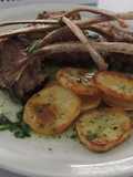 Costillas de cordero con salsa de oliva