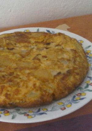 Una foto de Tortilla de patata y gambas estilo Sarrau