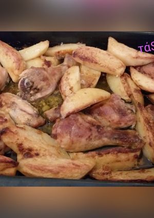 Φωτογραφία της συνταγής Κοτόπουλο με μαγιονέζα και πατάτες στον φούρνο