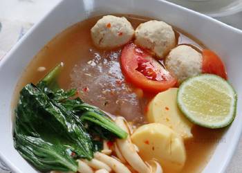 Siap Saji Papeda Kuah Tomyam Sedap