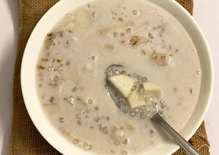 Recipe of Homemade Coconut Pudding with Tapioca Pearls and Taro
