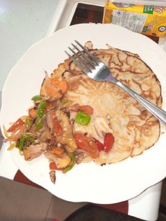Pan cake da miyar kaza da kayan lambu ainihin hoton girkin
