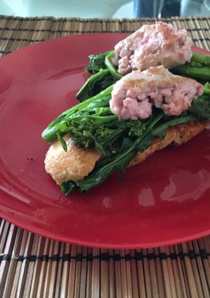 Foto di Crostini con Nduja, Cima di Rapa e Salsiccia