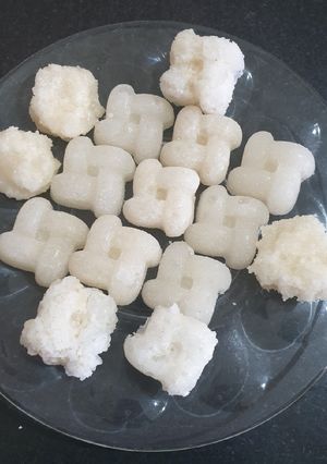 A picture of Coconut candy.