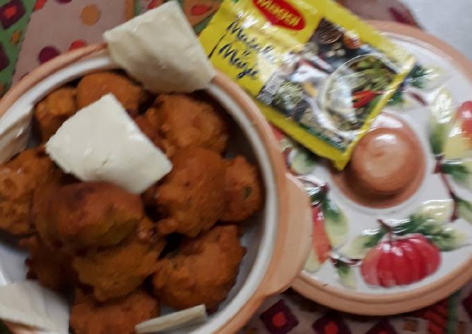 How to Make Quick Punjabi maggi massala spanich cheezy pakoda