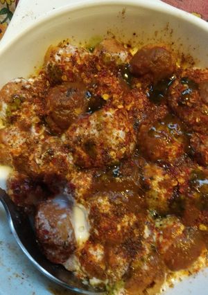 A picture of Khatta Aloo chaat.