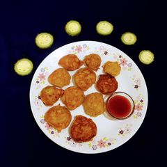 A picture of Spine Gourd Fritters.