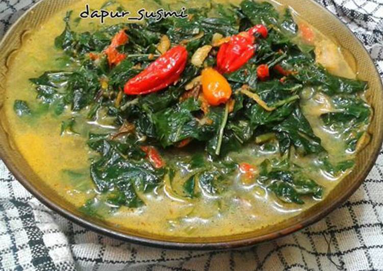 Resep Lodeh Daun Singkong | Cara Buat Lodeh Daun Singkong Yang Bisa Manjain Lidah