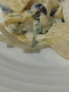 Una foto de 🥗 Ensalada de patata 🥔 y yogur griego 🇬🇷