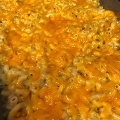 A picture of Mac and cheese.