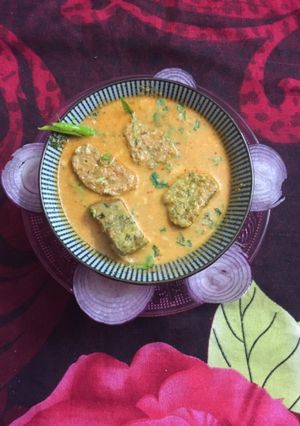 A picture of Methi ke gatte.