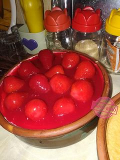 صورة لوصفة طاجن كيكة الحليب بصوص الفراولة 🍓🍓🍓