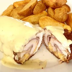 A picture of Creamy Cheese Sauce.