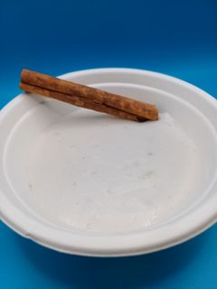 Una foto de Menjablanc con leche de coco