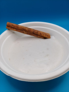 Una foto de Menjablanc con leche de coco