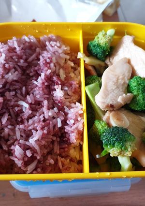 รูปของ ผัดบล็อกโคลี่อกไก่