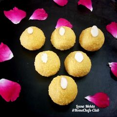 A picture of Besan ladoo.