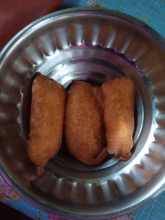 ஈஸி வாழைக்காய் பஜ்ஜி(bajji recipe in tamil) செய்முறை முக்கிய புகைப்படம்