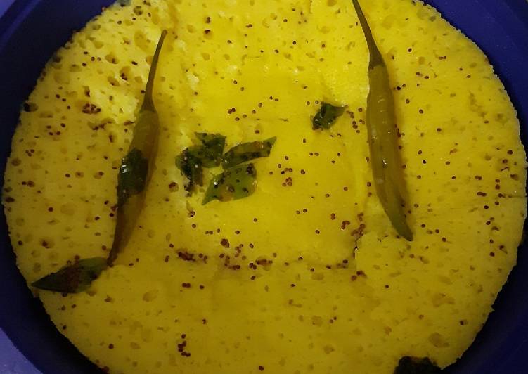 Recipe of Quick Khatta meetha dhokla