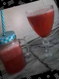 A picture of Strawberry Lemonade.