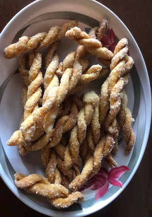 Hình của món Bánh quẩy ngào đường.