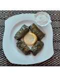 Török "sarma" quinoával töltött szőlőlevél (vegán)