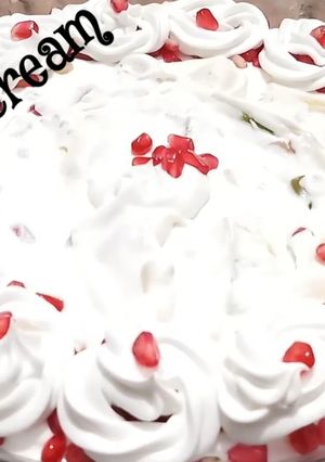 A picture of Fruit cream (love cookig and eating).