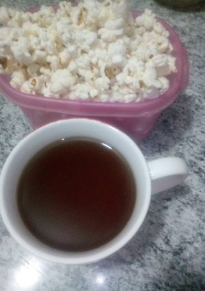 Una foto de Café con palomitas de maíz