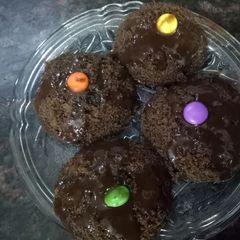 A picture of Choco-idli cake.