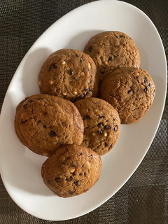 A picture of Soft Baked Choc Chip Cookies - WOW.