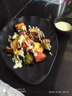 પનીર ટિક્કા(Paneer Tikka Recipe in Gujarati) રેસીપી મુખ્ય ફોટો