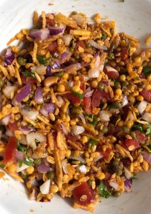 A picture of Bhelpuri.