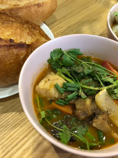 Hình của món Bò kho sốt vang.