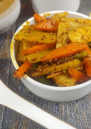 मूली का अचार (Mooli ka achar recipe in hindi) रेसिपी मुख्य फोटो