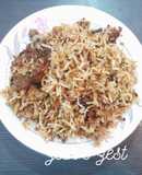 Hyderabadi Kachchi Aqhni Chicken Dum Biryani