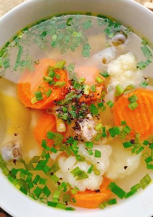 Hình của món Canh xương gà bông cải trắng.