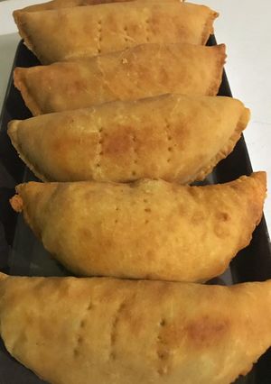A picture of Fried meat pies.