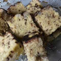 A picture of Bolu pisang kukus.