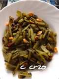 Troncos de borrajas con cacahuetes