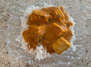 Una foto de Tofu Makhani al curry y a mi estilo