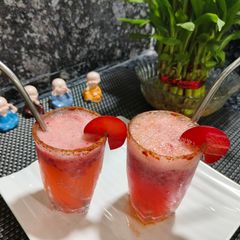 A picture of Plum Mojito.